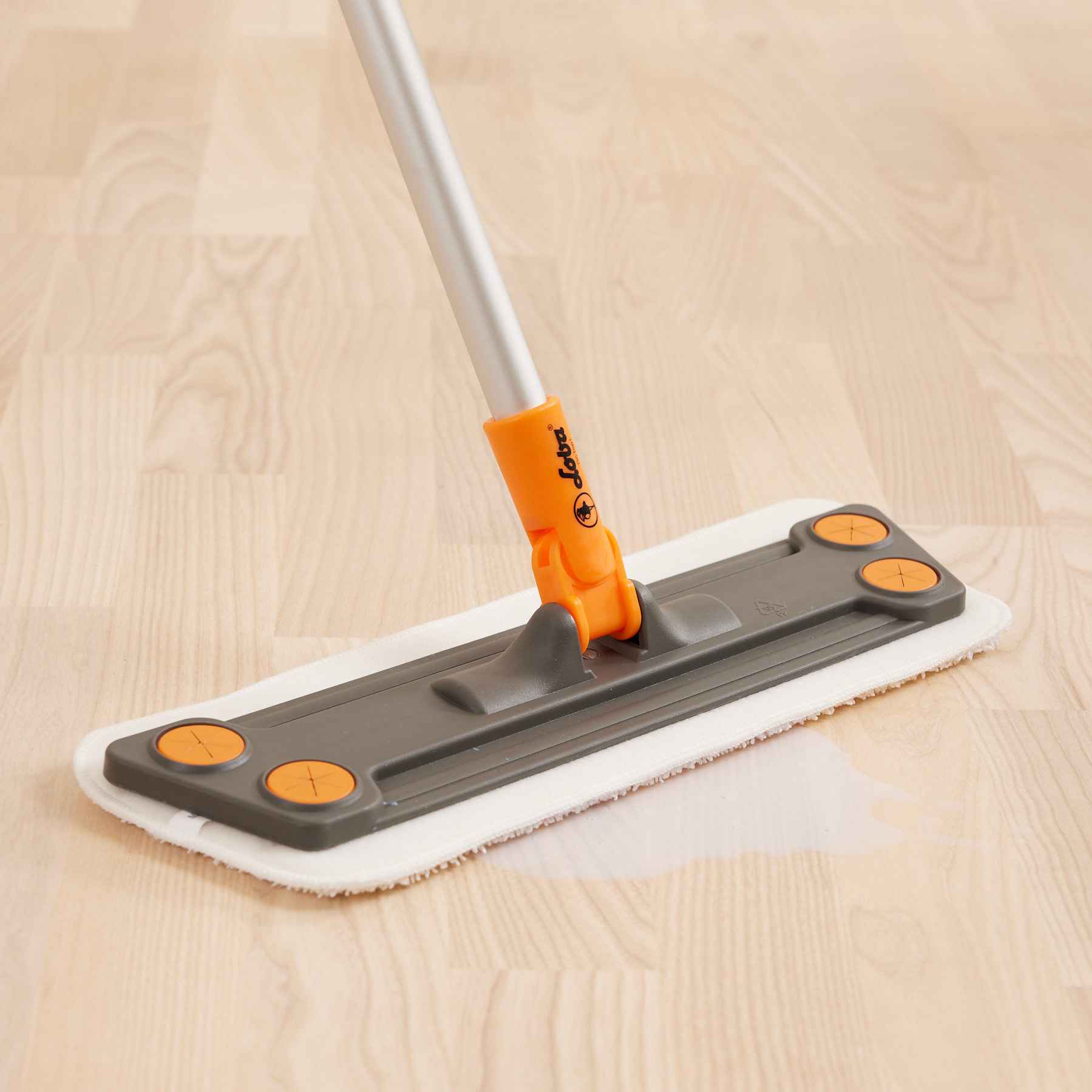 SET Reinigung und Pflege für geölte/gewachste Böden  + Wischmop + 2 Mop Pads + SprayMop
